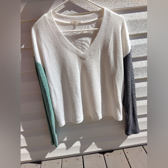 Z Supply Sweaters - Z Supply White Sweater Top